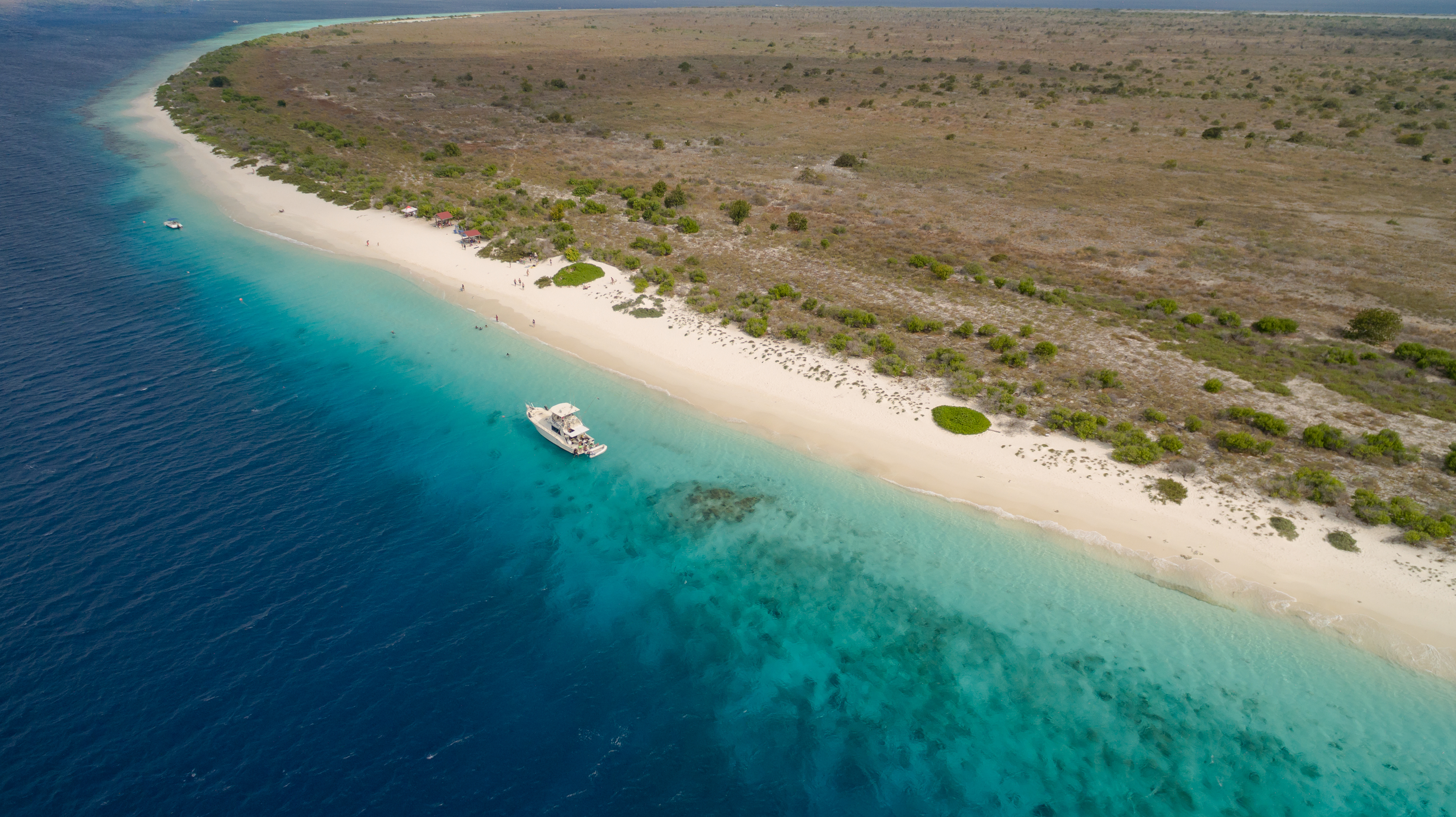A beach with azure blue waters in Bonaire