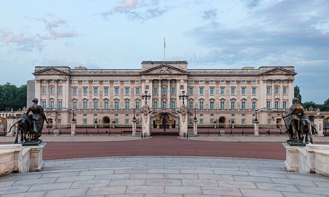 East Front of the palace seen from the Victoria Memorial